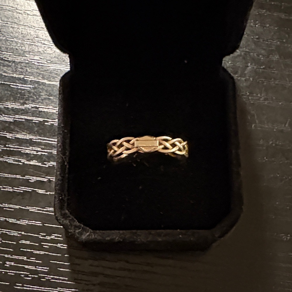 Harley Davidson women’s size 8 silver ring